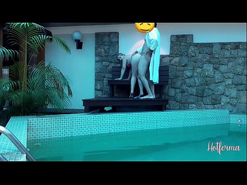 ❤️ Bos mengundang pelayan ke kolam renang, tetapi tidak bisa menahan panas ❤❌ Video anal pada kami id.pornoxlxx.ru ❤